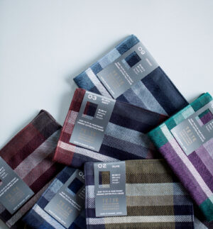 tete black 今治タオルハンカチ集合写真