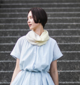 NECKABLE シルクコットン　　スヌード　着用画像