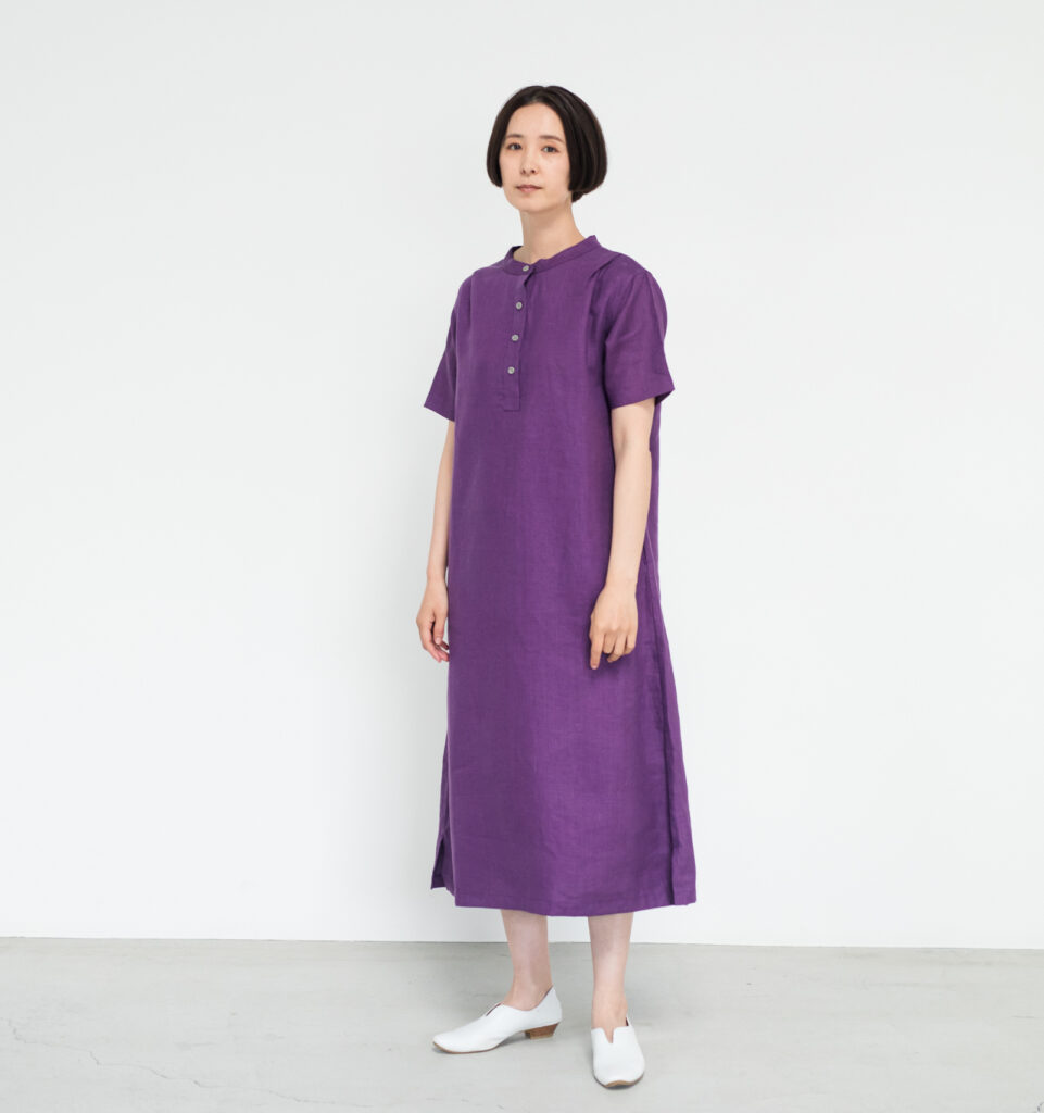 ワンピース　LOOSY：ONE　パープル　女性着用画像　前面全身画像