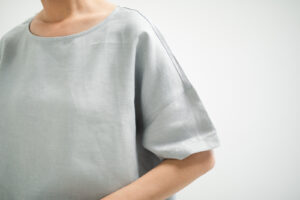 LOOSY:T2 リネン100％Tシャツ　