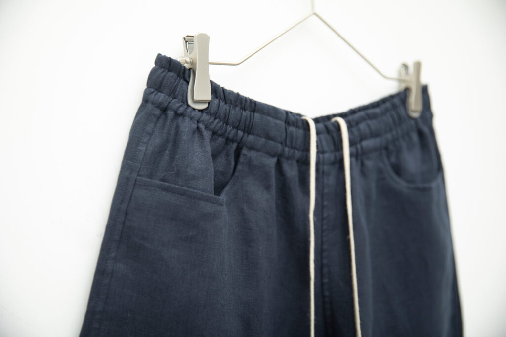 LOOSY:9 リネン100％パンツ　着用画像