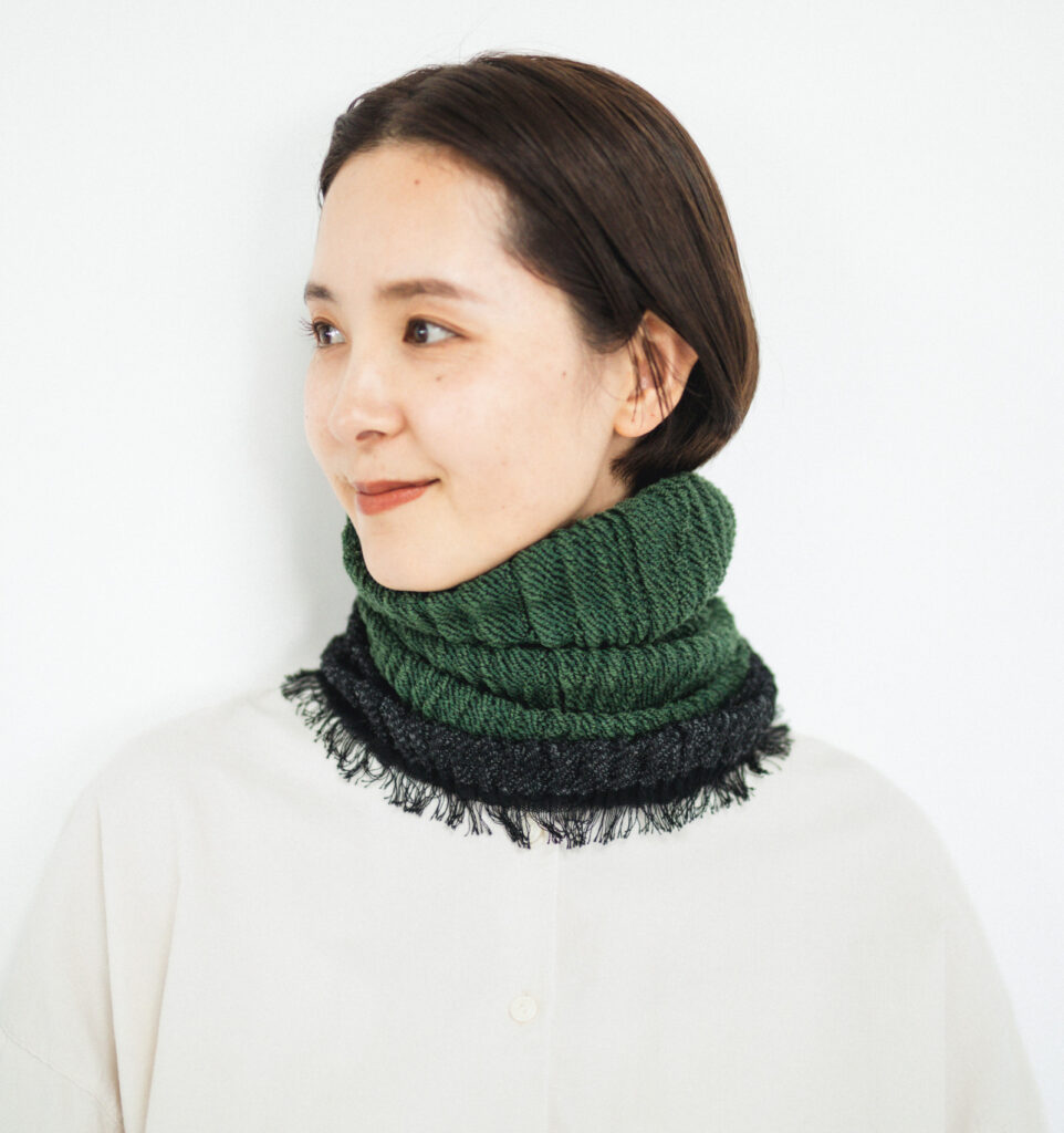 8WAY ウールキャップ　グリーン　ネックウォーマー着用画像