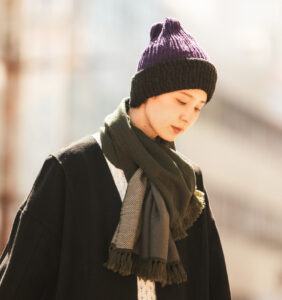 WAKKA　ウールイージーマフラー　モスグリーン着用画像