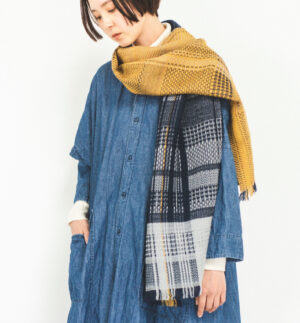 かわり織りマフラー　着用画像