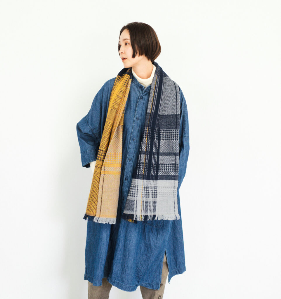 かわり織りマフラー　着用画像