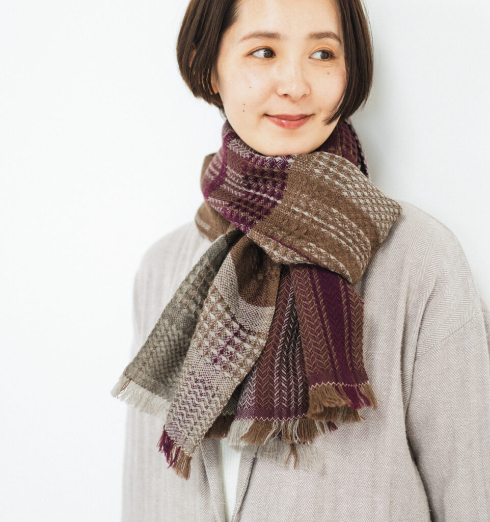 かわり織りマフラー　着用画像