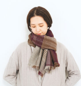かわり織りマフラー　着用画像