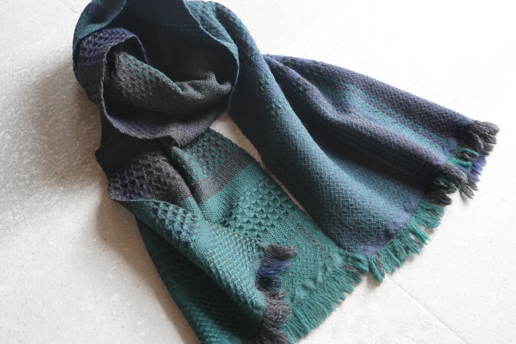 かわり織りマフラー　商品単体画像