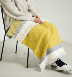 ウールブランケットショール　ドットパターン　KAWARIシリーズ　商品画像