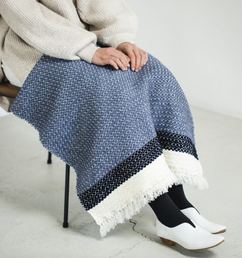 ウールブランケットショール　ドットパターン　KAWARIシリーズ　商品画像