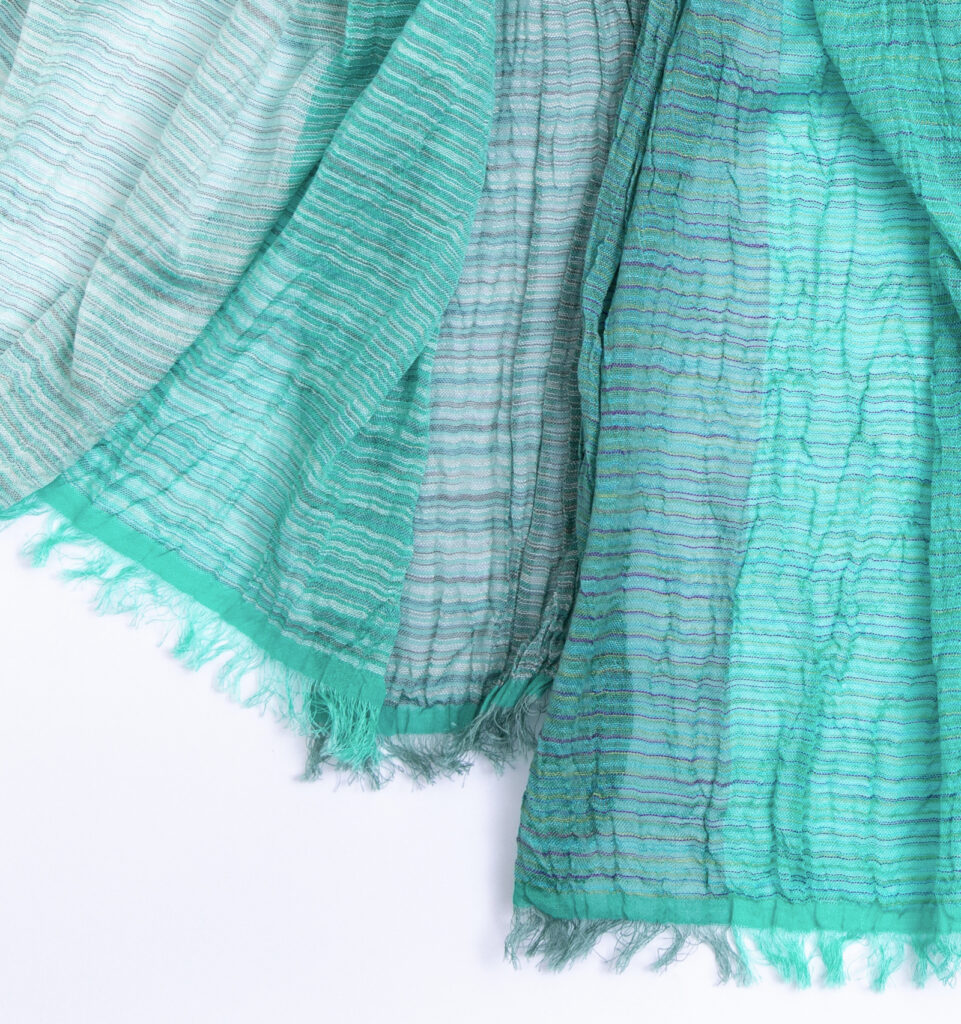 絣染めシルクコットンショール グリーン クローズアップ画像