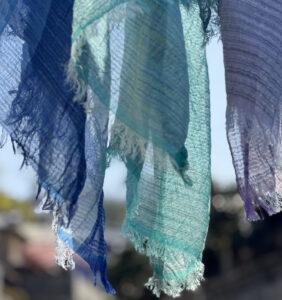 SHIBO 絣染めシルクコットンショール 画像