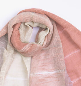 空羽織り　マフラー　ピンク色　画像