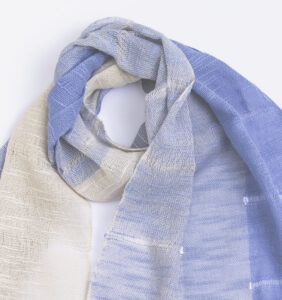 空羽織り マフラー ブルー色 画像