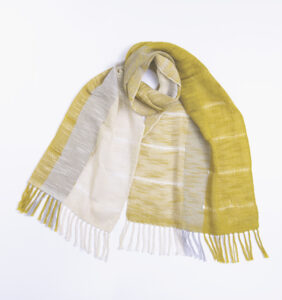 空羽織り マフラー イエロー色 画像