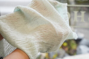 シルクコットンネックベール　透け感の画像