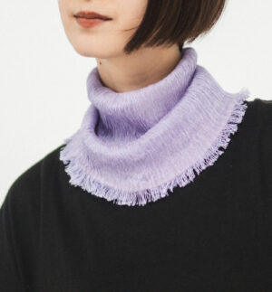 シルクコットンネックベール　パープル 　着用画像