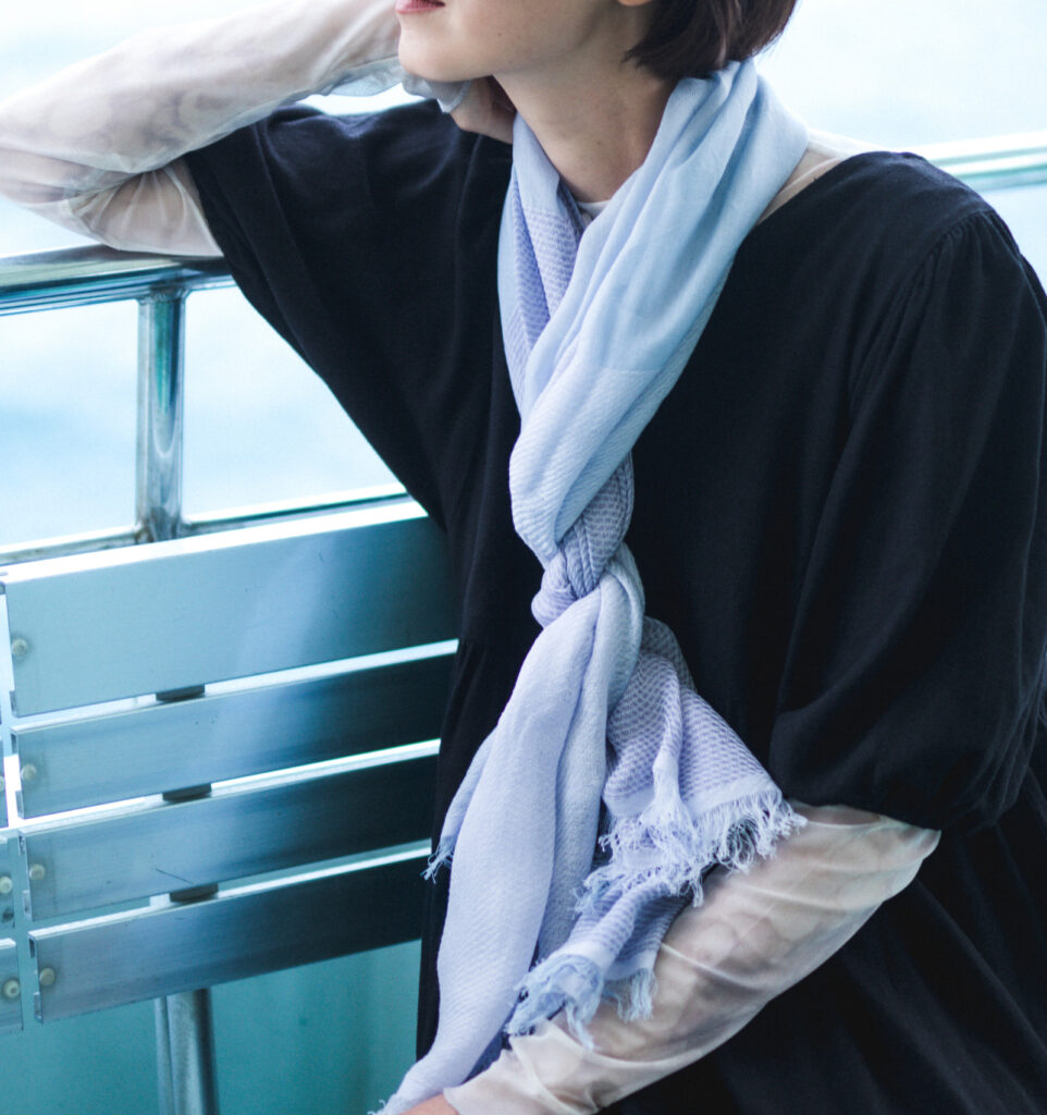 MAGICスカーフ ねじるスカーフ着用画像