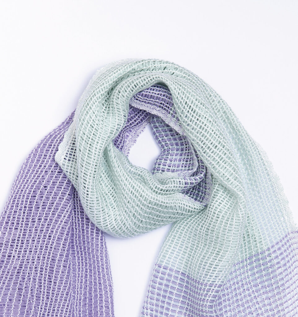 たてよろけもじり織りショートマフラー　紫　商品画像