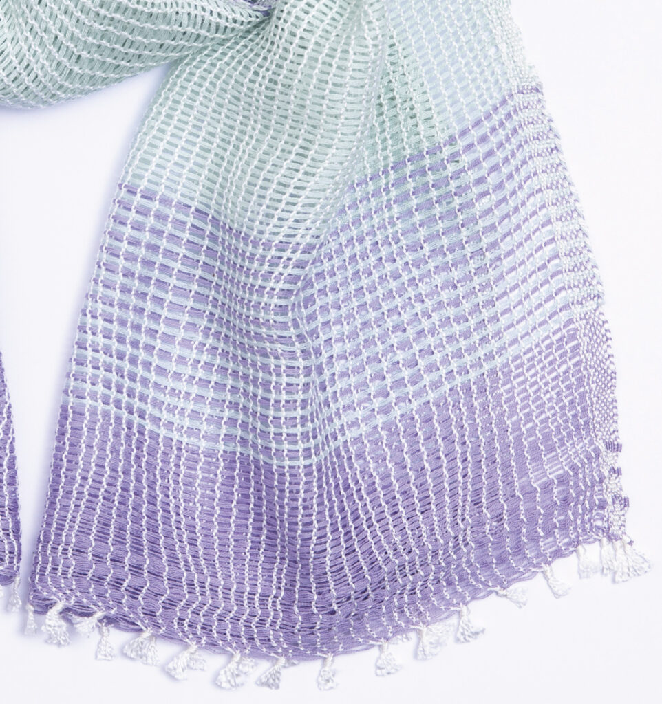 たてよろけもじり織りショートマフラー　紫　商品画像